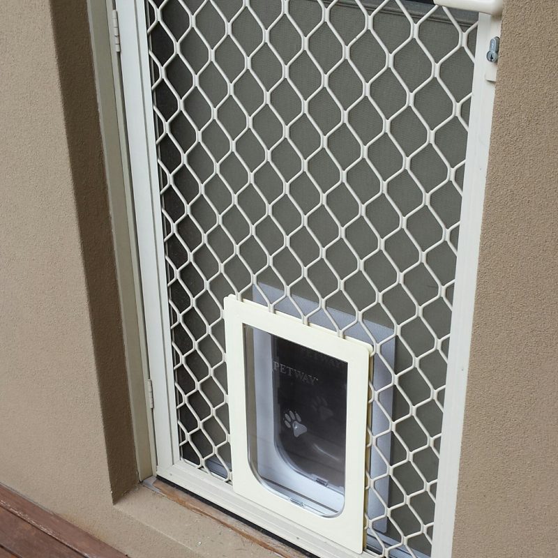 Aligned Screen Timber Medium Dog Door Installation SPD