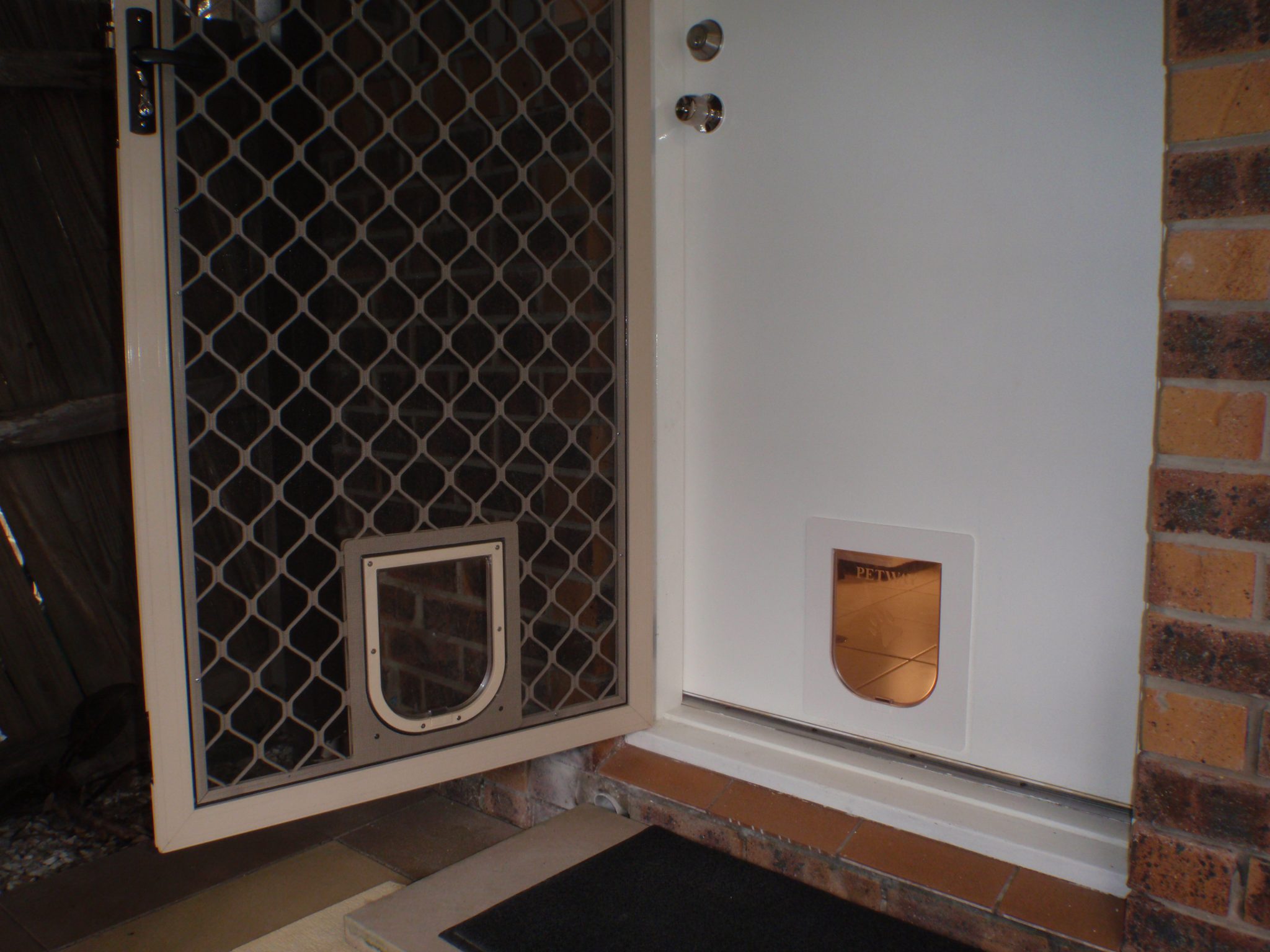 Aligned Screen & Timber Medium Dog Door Installation SPD